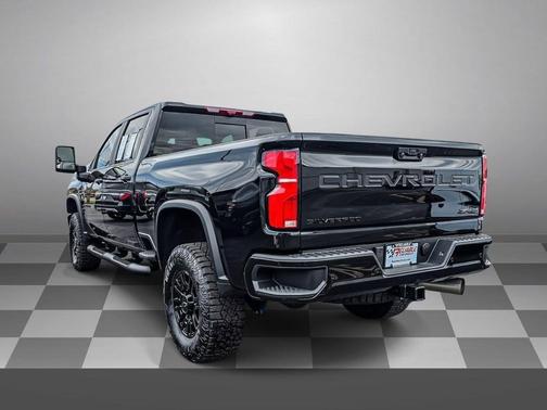 Black 2026 Chevrolet Silverado 2500 Crew Cab, Standard Bed, XR2, 4WD