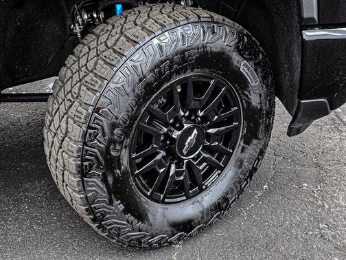 2026 Chevrolet Silverado 2500 Crew Cab, Standard Bed, XR2, 4WD