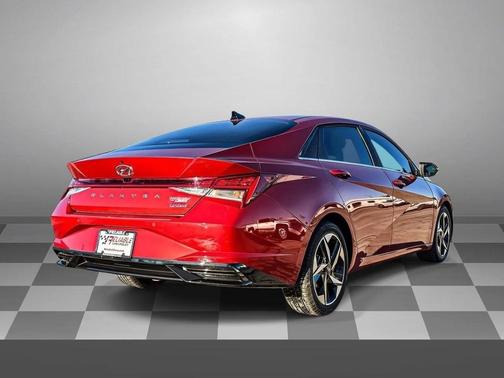 2022 Hyundai ELANTRA Limited