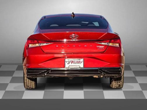 2022 Hyundai ELANTRA Limited