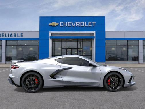 2026 Chevrolet Corvette Stingray w/2LT