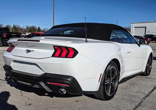 2024 Ford Mustang EcoBoost