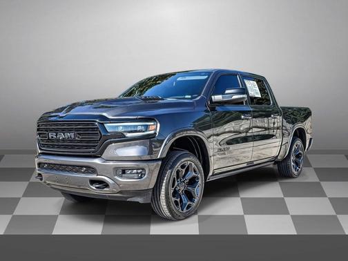 Granite Crystal Metallic Clearcoat 2022 RAM 1500 Limited