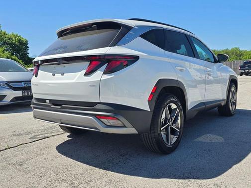 Serenity White Pearl 2025 Hyundai TUCSON SEL