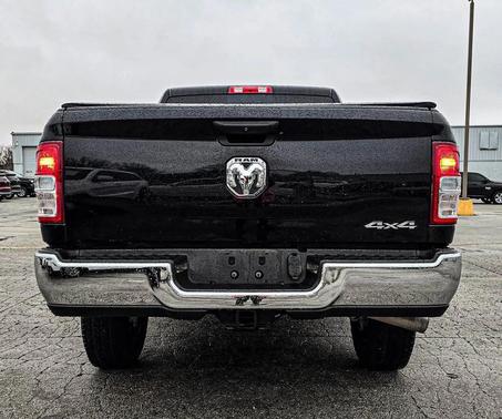 2021 RAM 2500 Tradesman Crew Cab 4x4 6'4' Box