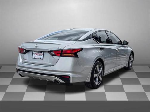 2020 Nissan Altima 2.5 SV