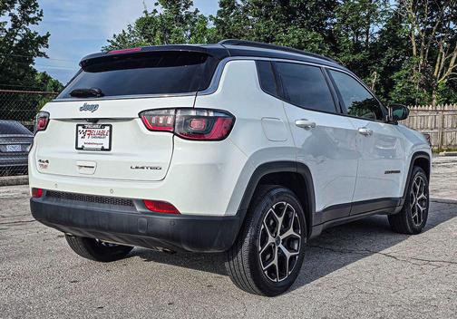 Bright White Clearcoat 2025 Jeep Compass Limited