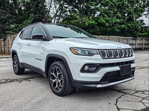 Bright White Clearcoat 2025 Jeep Compass Limited