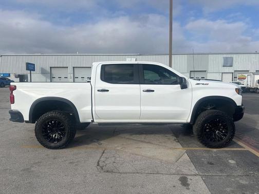 2025 Chevrolet Silverado 1500 ZR2