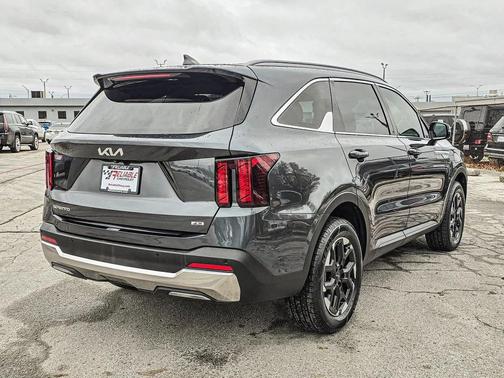 2024 Kia Sorento S