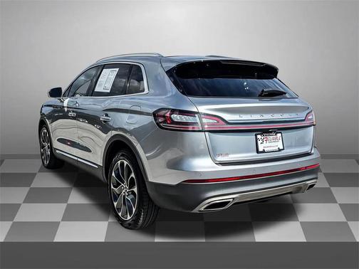 2021 Lincoln Nautilus Reserve
