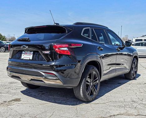Mosaic Black Metallic 2025 Chevrolet Trax FWD ACTIV