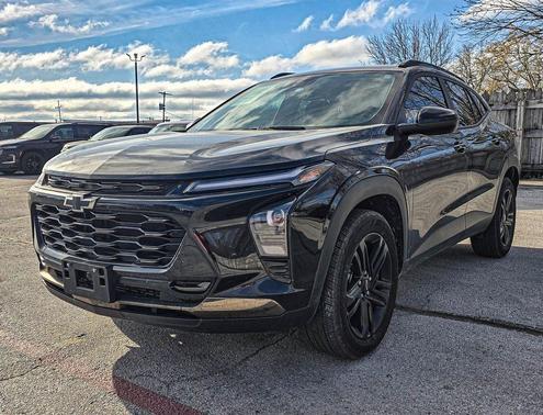 Mosaic Black Metallic 2025 Chevrolet Trax FWD ACTIV