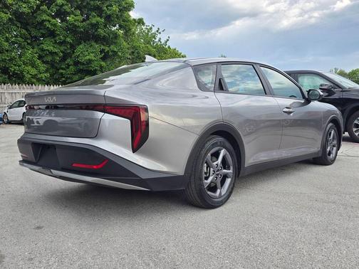 Steel Gray 2025 Kia K4 LXS