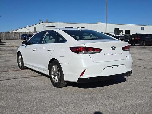 2018 Hyundai SONATA ECO