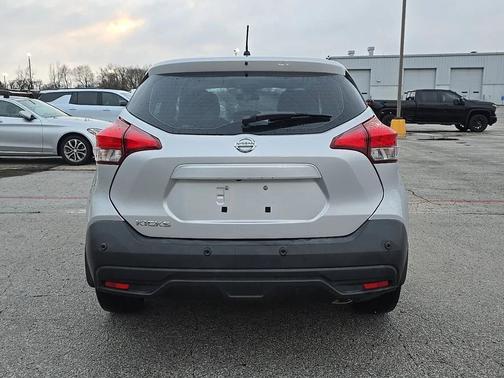 2020 Nissan Kicks S