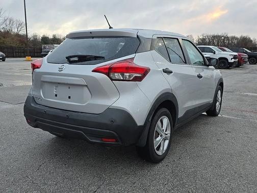 2020 Nissan Kicks S