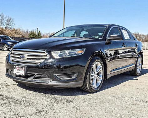 2018 Ford Taurus SE