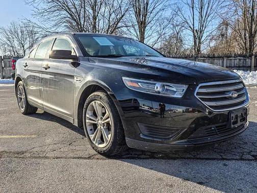 2018 Ford Taurus SE