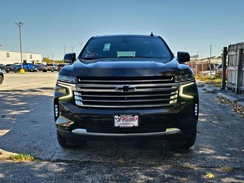 2022 Chevrolet Suburban 4WD High Country