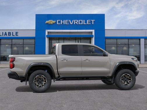 White Sands 2026 Chevrolet Colorado ZR2
