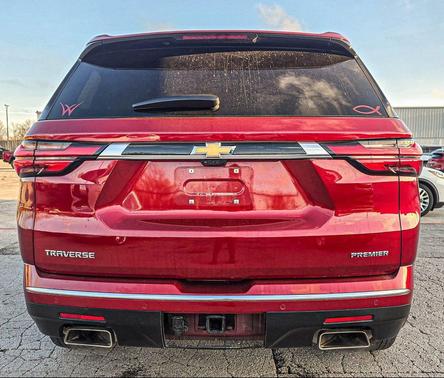 Radiant Red Tintcoat 2023 Chevrolet Traverse Premier