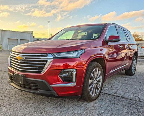 Radiant Red Tintcoat 2023 Chevrolet Traverse Premier