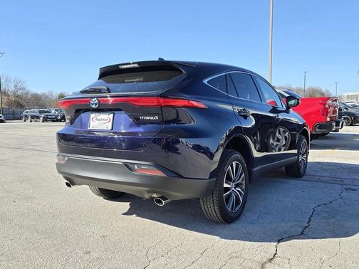 2022 Toyota Venza LE