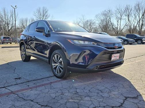 2022 Toyota Venza LE