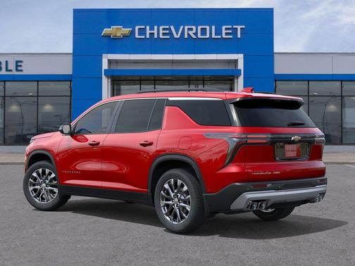 Radiant Red Tintcoat 2026 Chevrolet Traverse LT