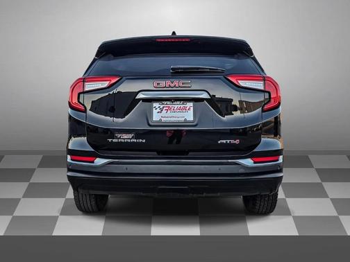 2024 GMC Terrain AWD AT4