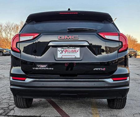 2024 GMC Terrain AWD AT4