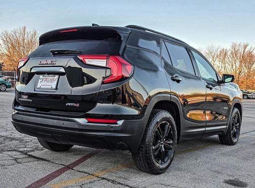 2024 GMC Terrain AWD AT4