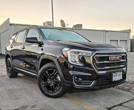 2024 GMC Terrain AWD AT4