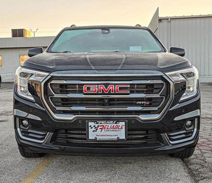 2024 GMC Terrain AWD AT4