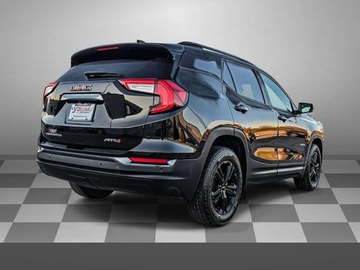 2024 GMC Terrain AWD AT4