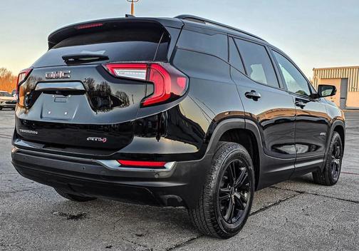 2024 GMC Terrain AWD AT4