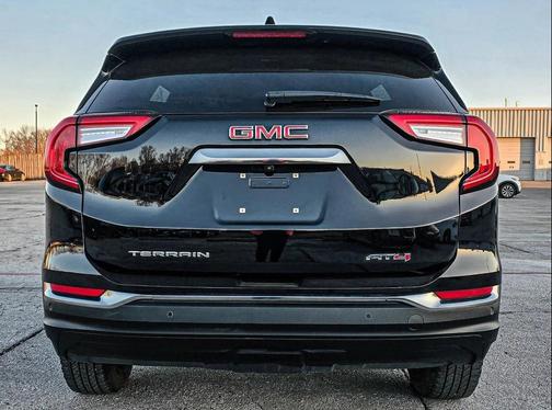 2024 GMC Terrain AWD AT4