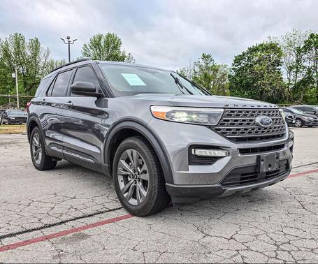 Carbonized Gray Metallic 2021 Ford Explorer XLT