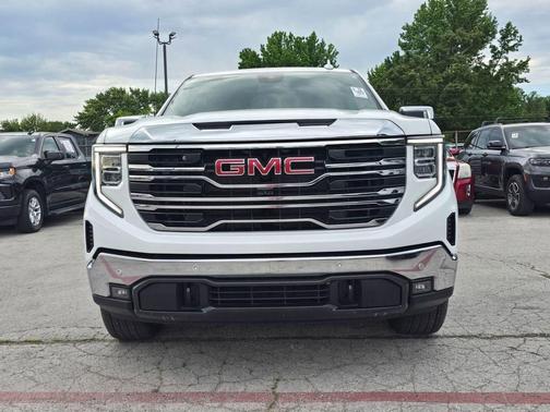 Summit White 2025 GMC Sierra 1500 SLT