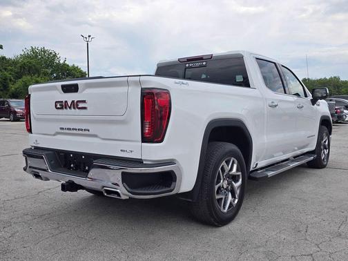 Summit White 2025 GMC Sierra 1500 SLT