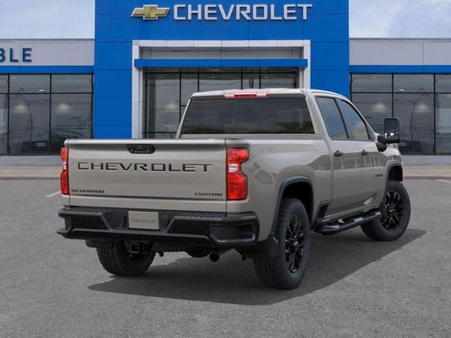 White Sands 2026 Chevrolet Silverado 2500 Custom