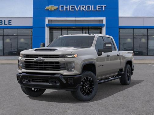 White Sands 2026 Chevrolet Silverado 2500 Custom