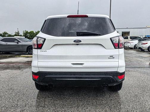 White 2018 Ford Escape SE