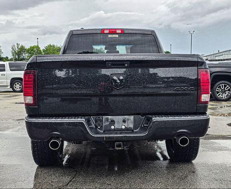 Brilliant Black Crystal Pearlcoat 2015 RAM 1500 Tradesman/Express