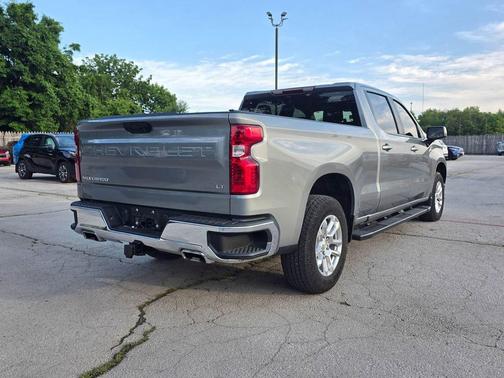 Sterling Gray Metallic 2024 Chevrolet Silverado 1500 LT