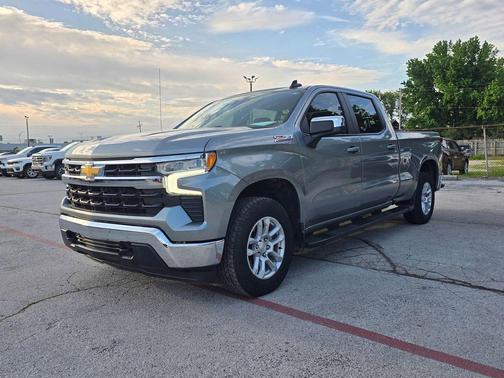 Sterling Gray Metallic 2024 Chevrolet Silverado 1500 LT