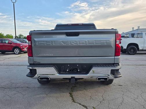 Sterling Gray Metallic 2024 Chevrolet Silverado 1500 LT