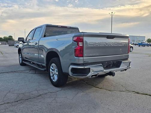 Sterling Gray Metallic 2024 Chevrolet Silverado 1500 LT