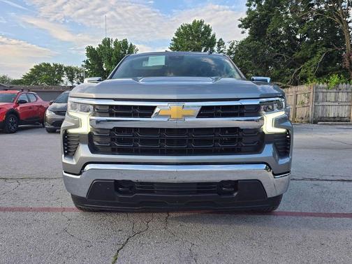 Sterling Gray Metallic 2024 Chevrolet Silverado 1500 LT